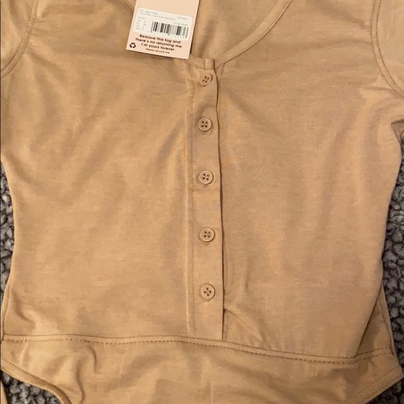 Missguided Nude Bodysuit - Picture 4 of 4